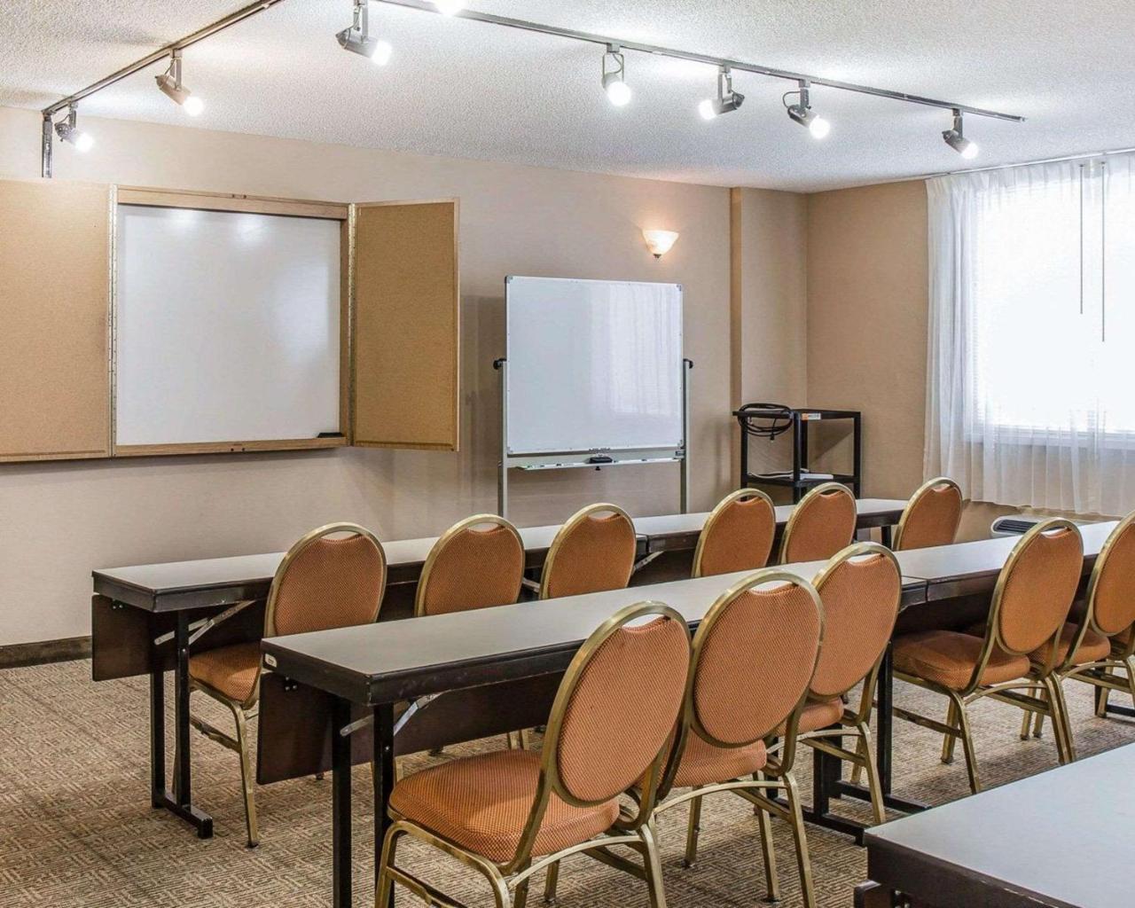 فندق كومفورت إن آند سويتس ليكلاند نورث آي - 4 المظهر الخارجي الصورة